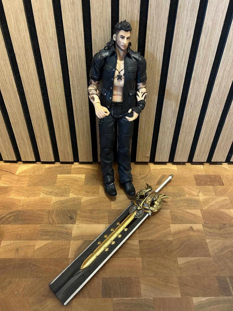 Final Fantasy Gladio Gladiolus actiefiguur, Ophalen of Verzenden, Gebruikt