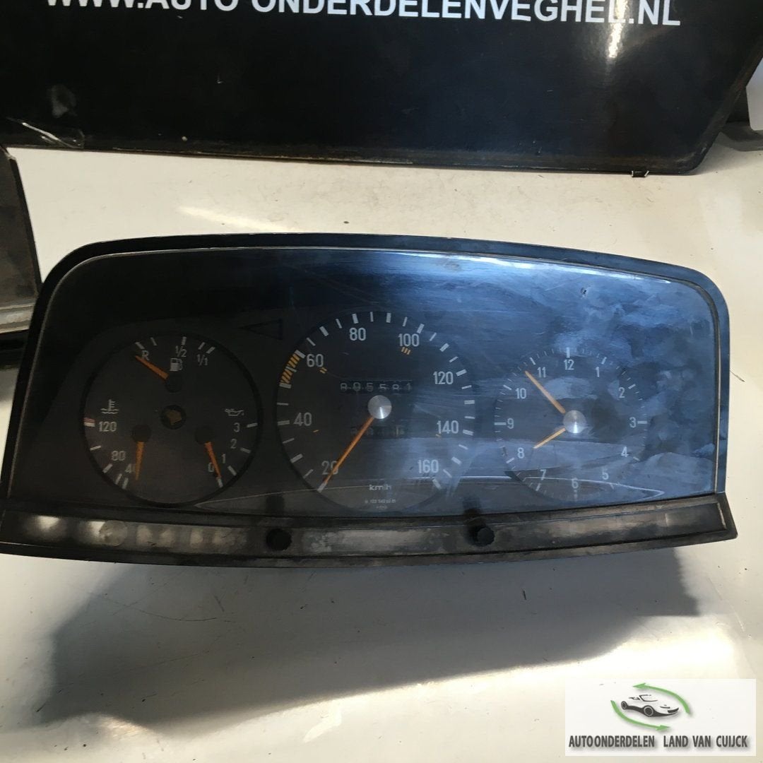 Mercedes W123 Km Tellerklok 123 542 0201  (glas los ), Auto-onderdelen, Gebruikt, -, -, Ophalen of Verzenden