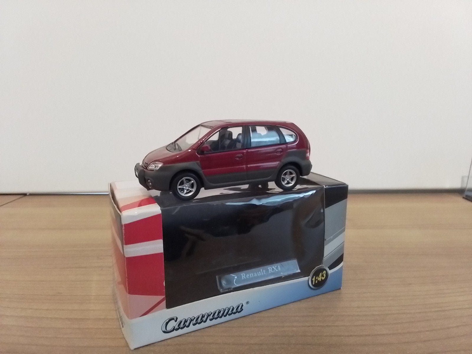 Cararama.  RENAULT RX4.  rood., Ophalen of Verzenden, Zo goed als nieuw, Auto, Overige merken