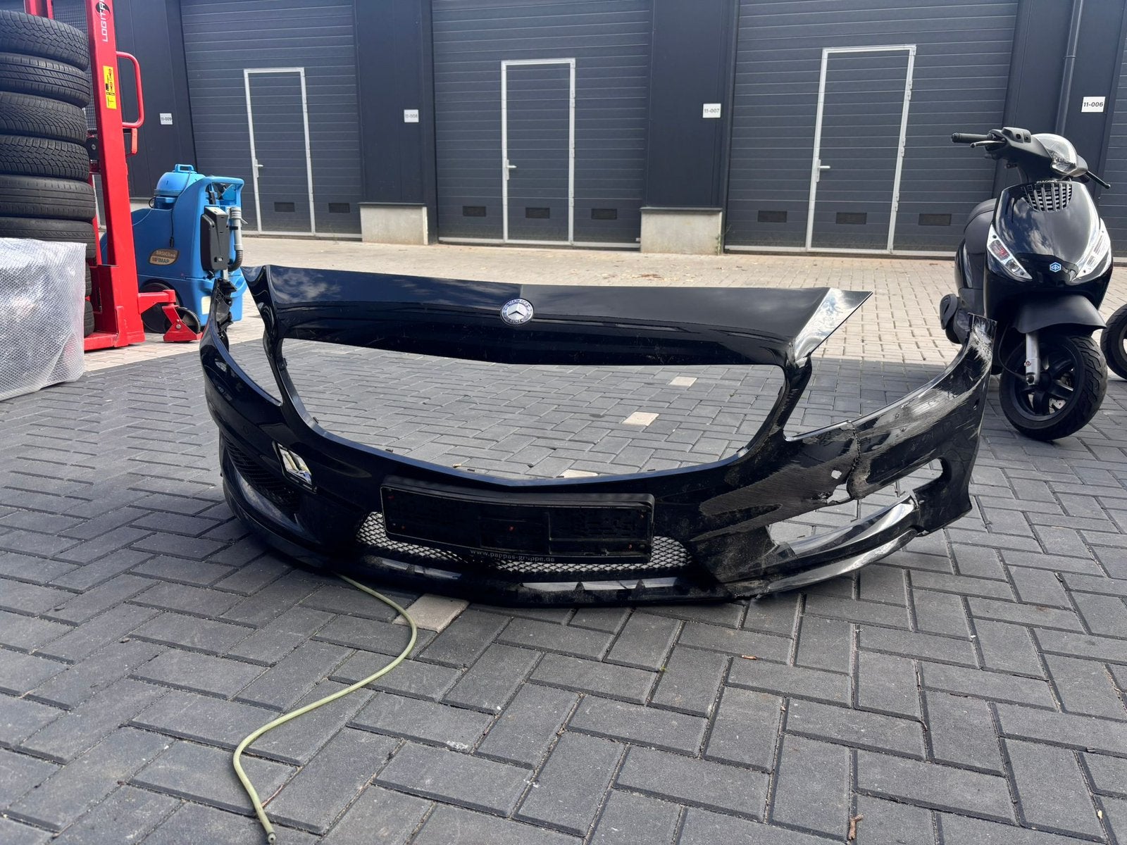 Mercedes A klasse AMG Bumper SCHADE PARKEERSENSOREN, Ophalen, Bumper