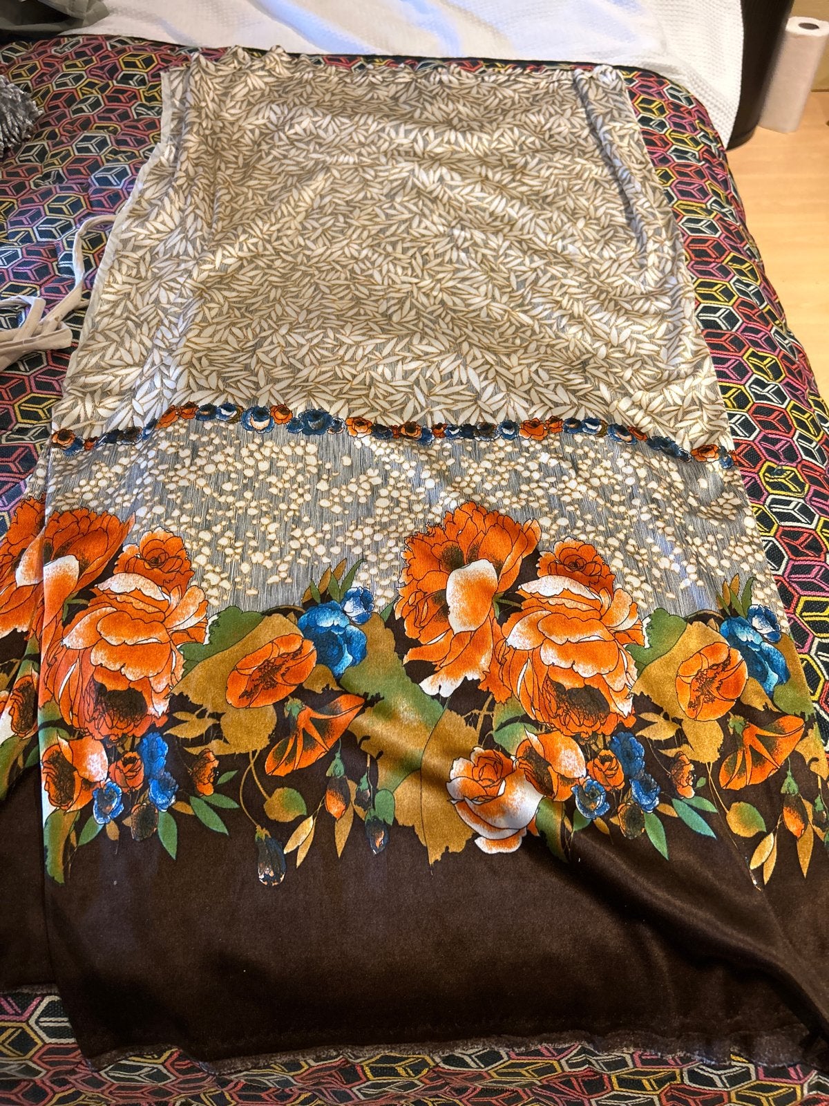 Stof voor lange rok - 2 meter met bloemenprint, Overige materialen, Overige kleuren, Ophalen of Verzenden, 30 tot 120 cm