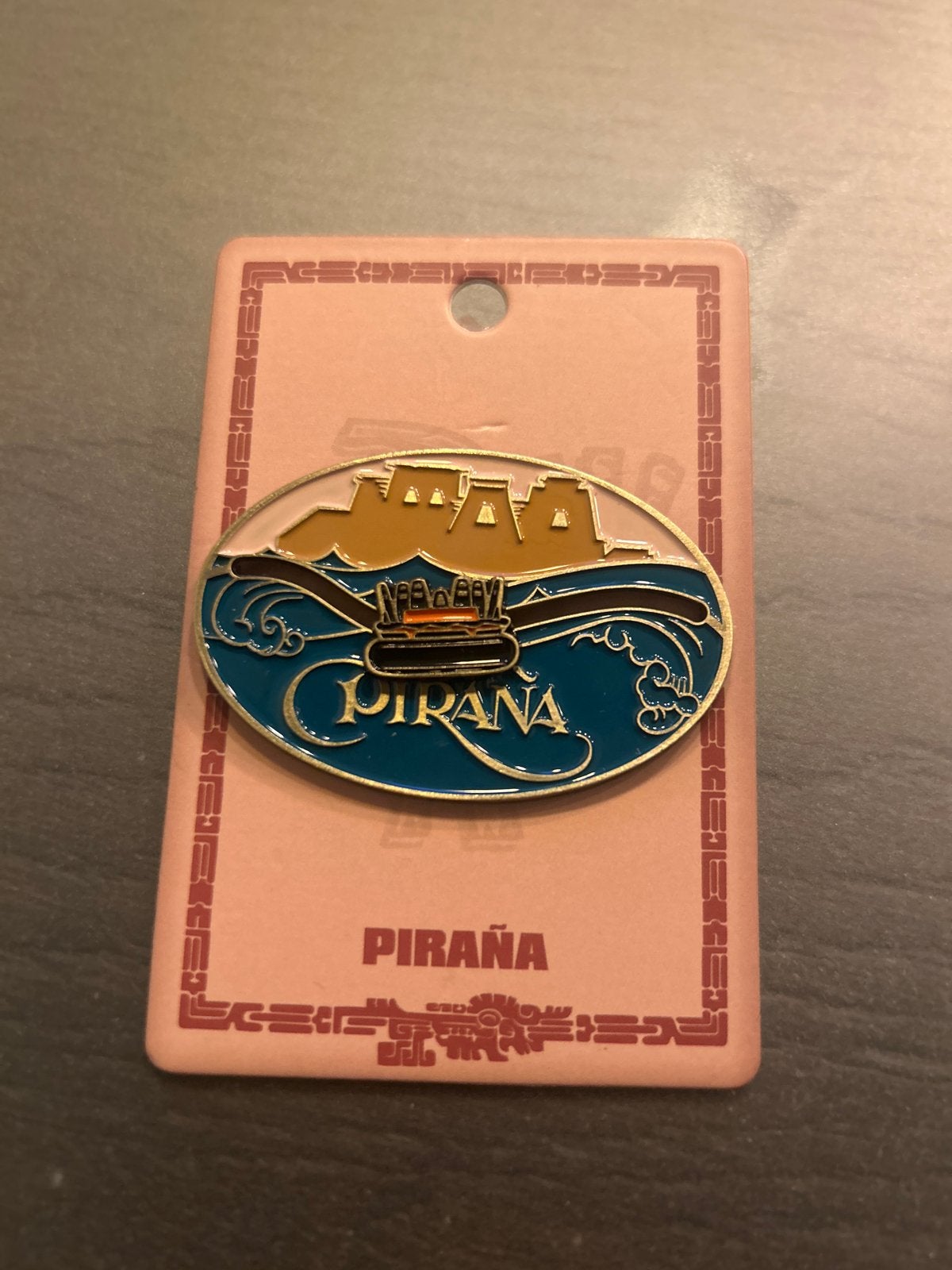 Piraña Efteling Pin - Nieuw in verpakking, Verzamelen, Efteling, Ophalen of Verzenden, Nieuw