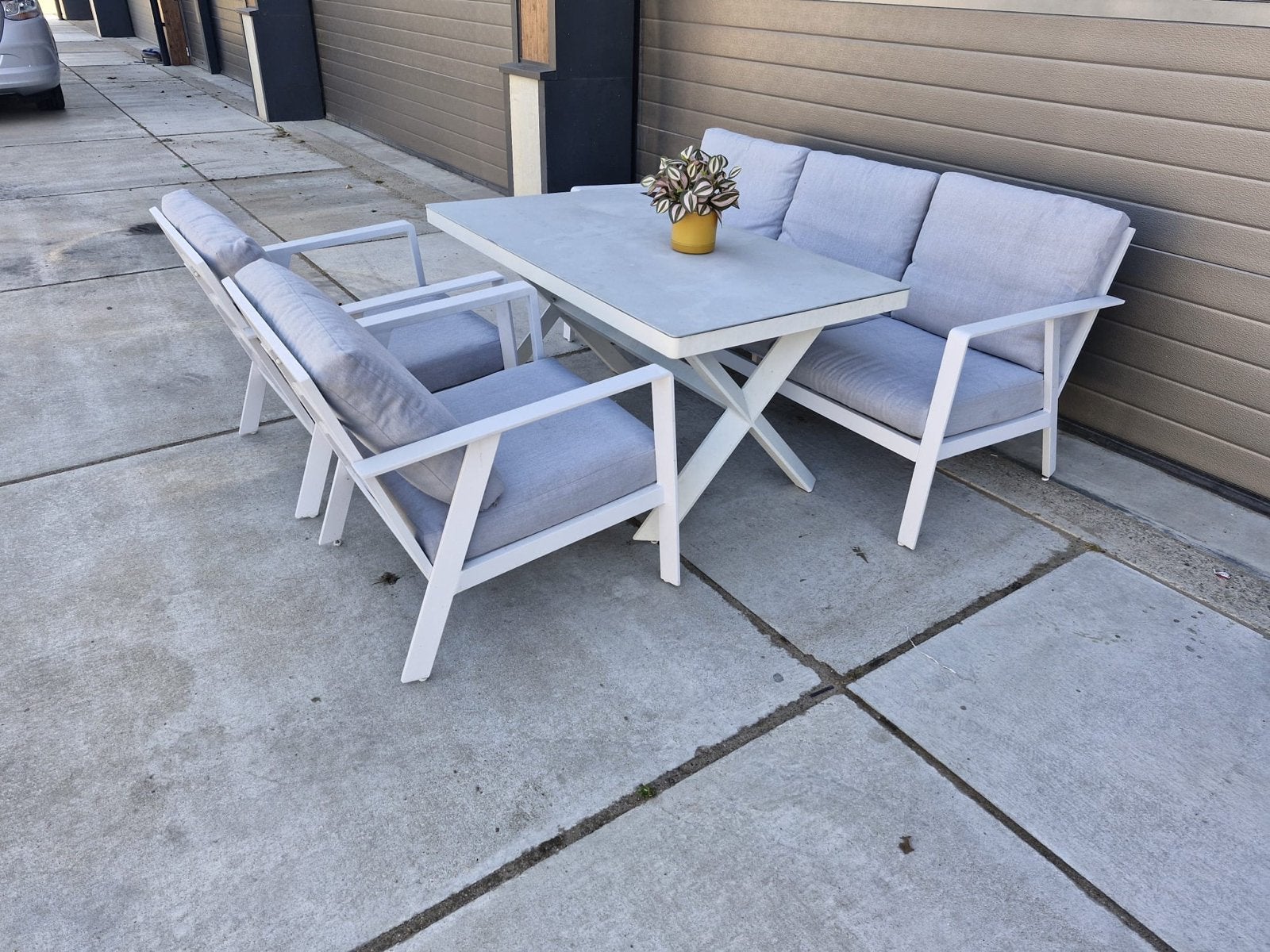 Witte aluminium tuinset met comfortabele kussens