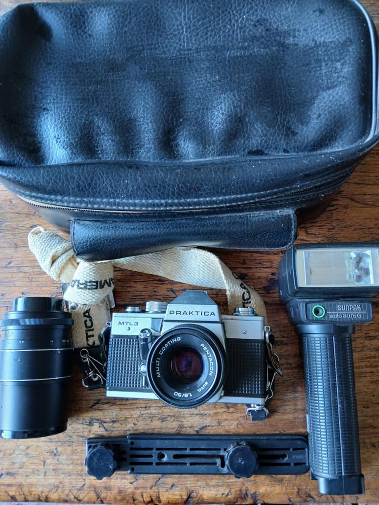 Praktica MTL3 Spiegelreflexcamera met accessoires, Ophalen of Verzenden, Gebruikt, Spiegelreflex, Overige Merken