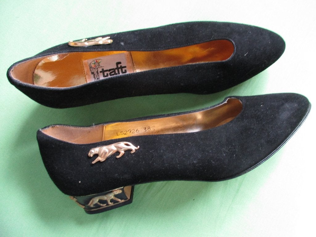 Suede damesschoen  met lage hak en leuk detail, Ophalen, Schoenen met lage hakken, Taft, Zwart