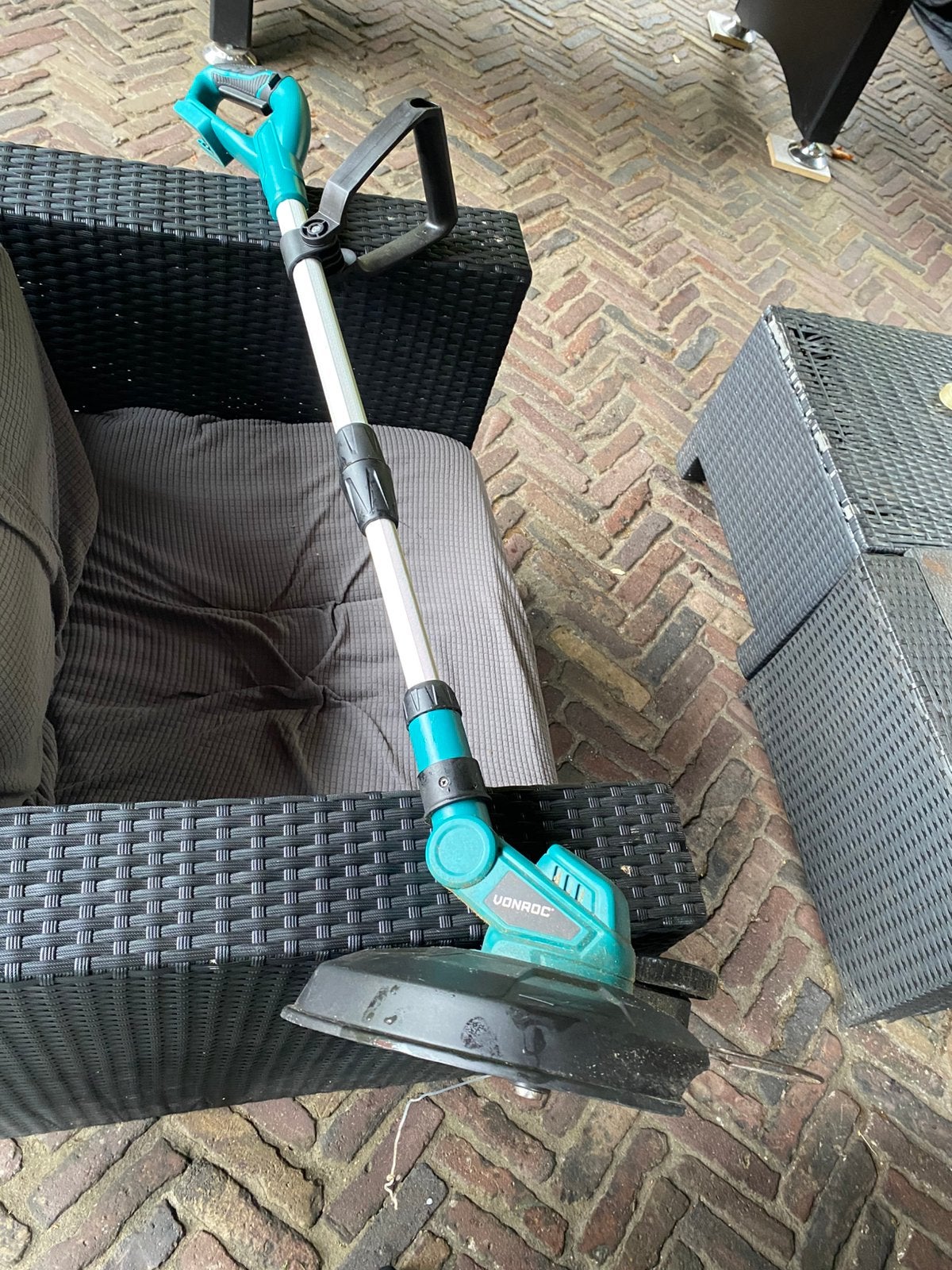 Vonroc grastrimmer zonder accu, Ophalen of Verzenden, Zo goed als nieuw, 10 tot 30 cm, Accu