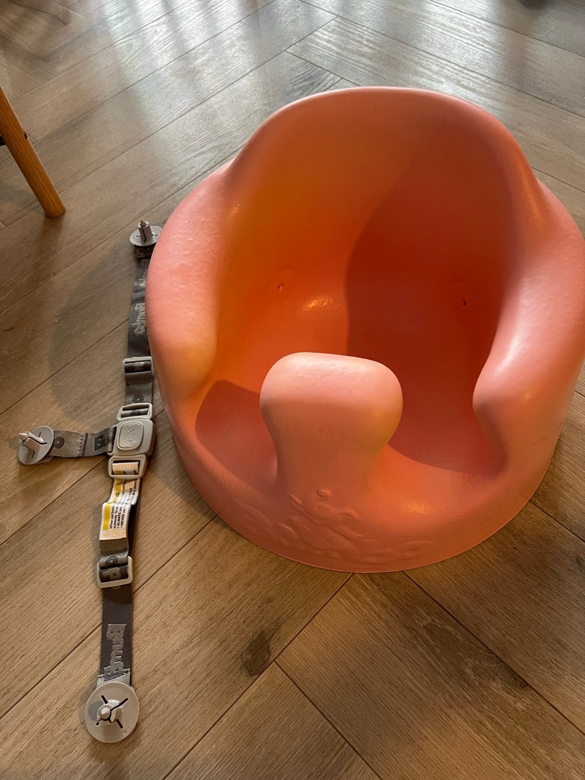 Bumbo Babyzitje Roze met Gordel - Zo goed als nieuw, Ophalen of Verzenden, Zo goed als nieuw, Overige typen, Gordel(s)