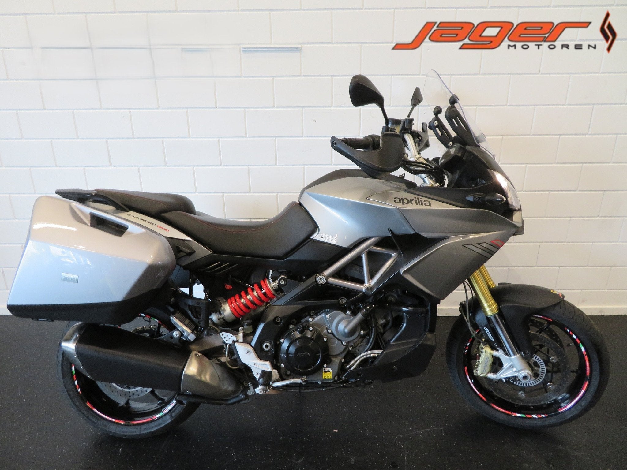 Aprilia CAPONORD 1200 TRAVEL PACK HVV PERF. (bj 2013), Motoren, Motoren | Aprilia, Bedrijf, Toermotor