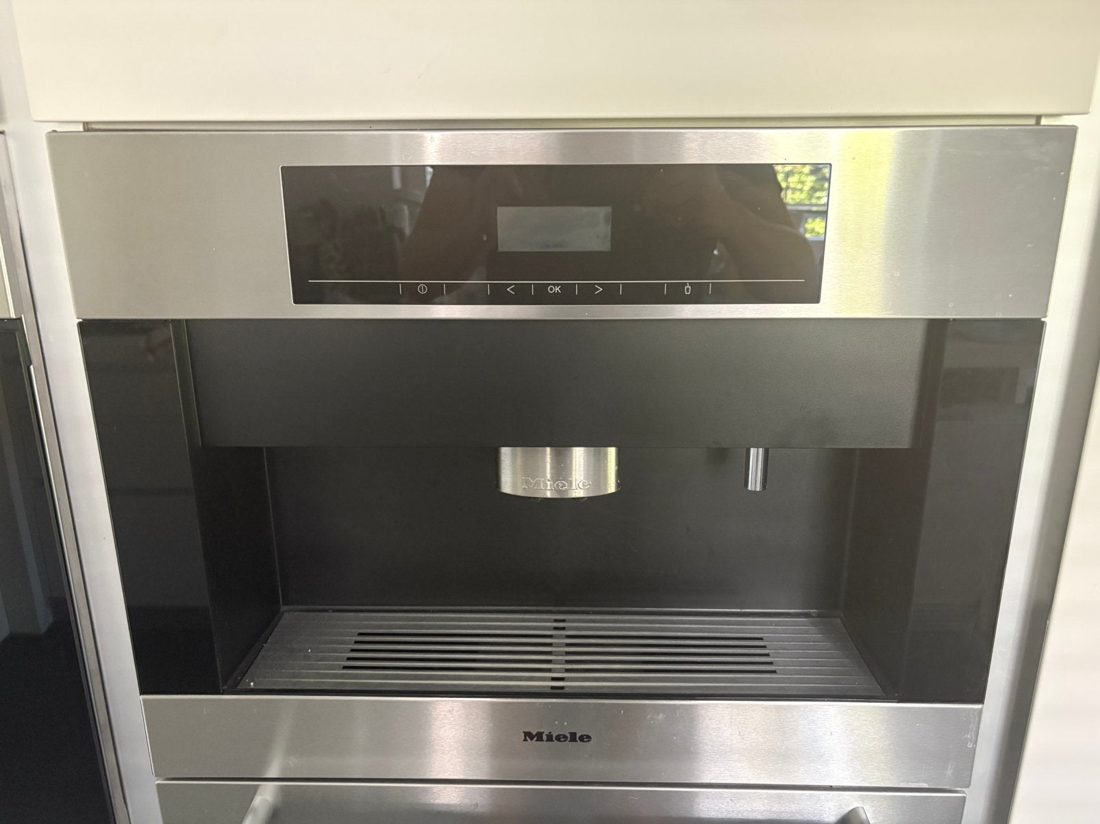 Miele CVA5060 Inbouw Koffiemachine, Witgoed en Apparatuur, Koffiezetapparaten, Ophalen, Afneembaar waterreservoir, Gebruikt, Koffiemachine