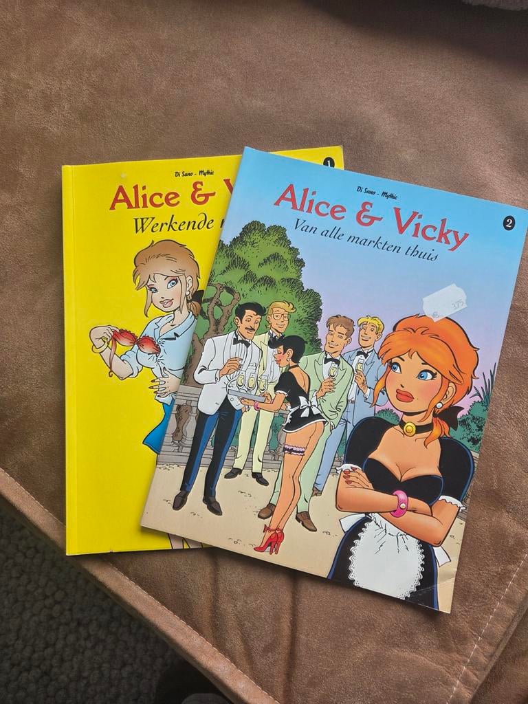 Alice & Vicky 1 en 2 stripboeken, Boeken, Stripboeken, Meerdere stripboeken, Ophalen of Verzenden, Di Sano - Mythic
