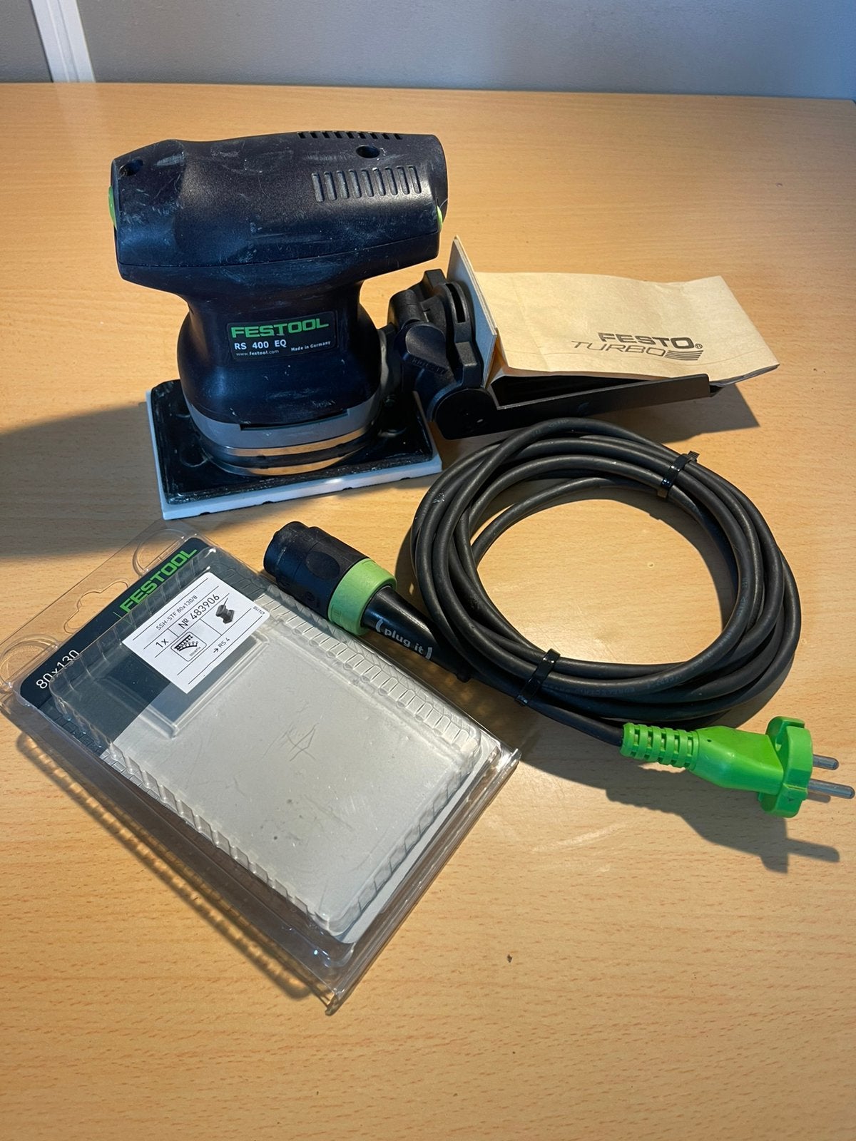 ️ ⭐️Festool schuurmachine RS 400 EQ in nette staat ⭐️ ️, Ophalen of Verzenden, Zo goed als nieuw, Minder dan 600 watt, Vlakschuurmachine