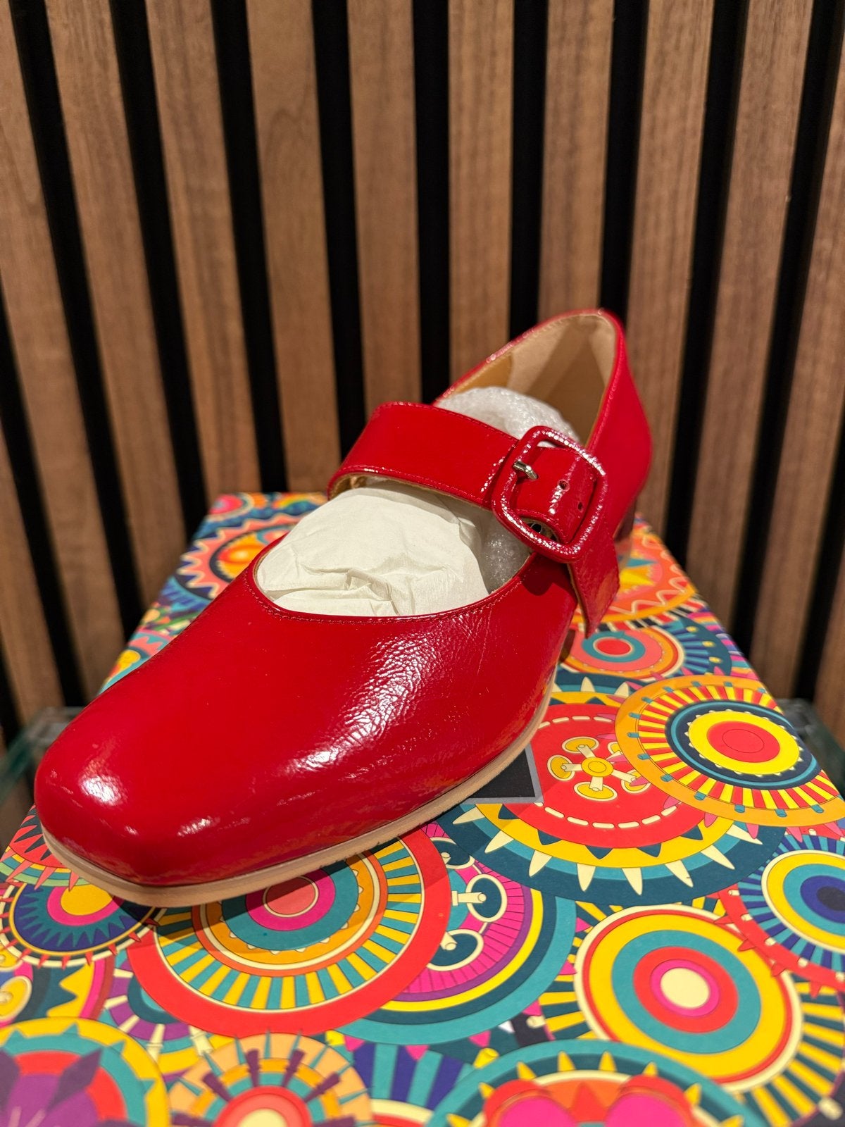 Nieuwe rode lak Mary Jane schoenen - Embassy London, Kleding | Dames, Schoenen, Schoenen met lage hakken, Nieuw, Ophalen of Verzenden