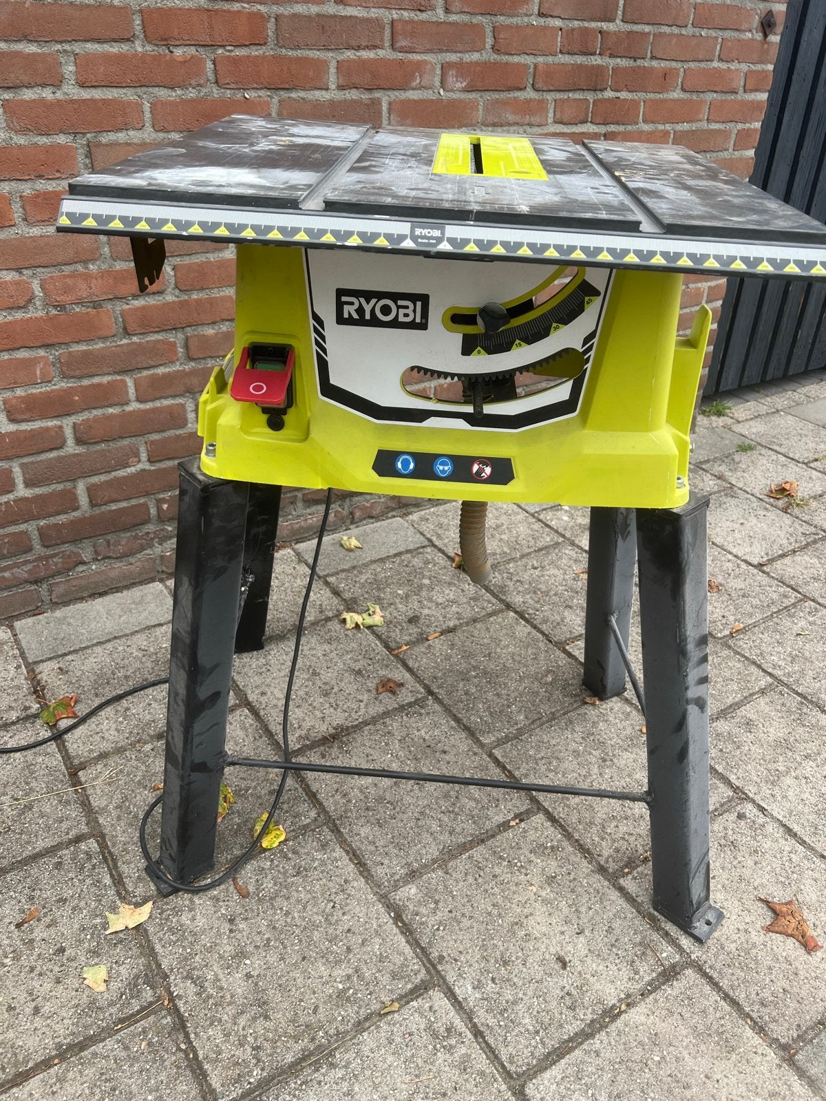 Ryobi tafelzaag -  niet kompleet, Ophalen, Cirkelzaag, 600 tot 1200 watt, Zo goed als nieuw