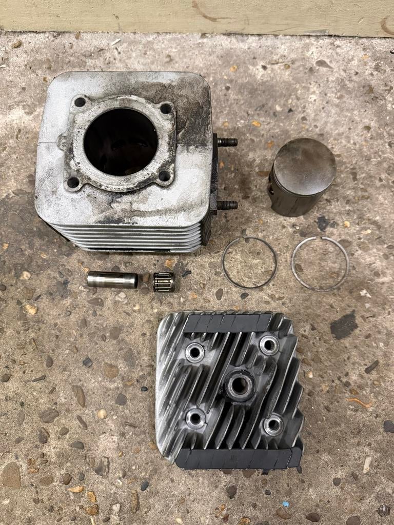 Complete Piaggio Skipper Cilinder set 125cc - Gebruikt!, Ophalen, Zo goed als nieuw, Cilinder, Piaggio