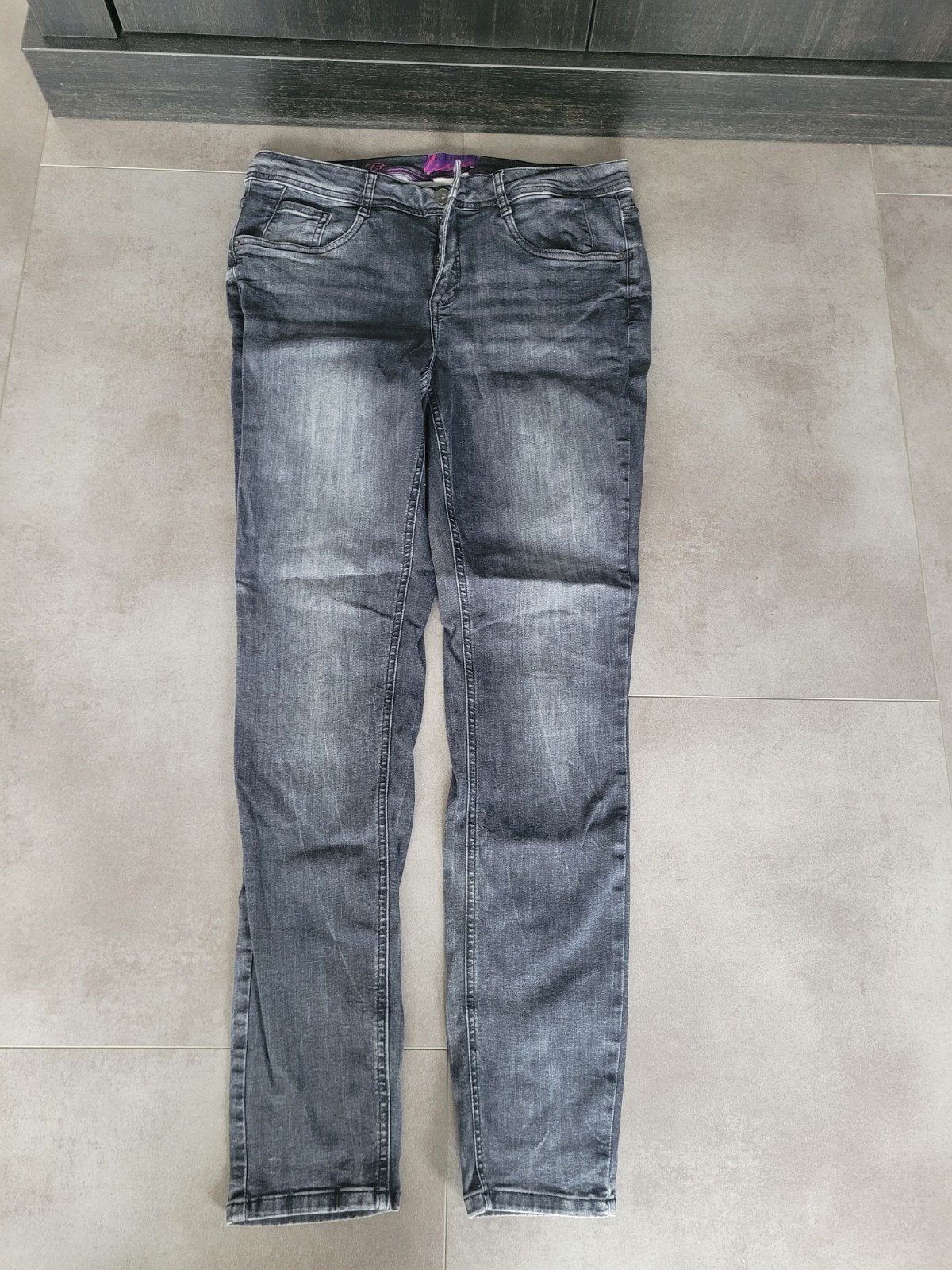 Streek jeans, maat 32/32, grijs, Kleding | Dames, Ophalen of Verzenden, Zo goed als nieuw, Grijs, Street One