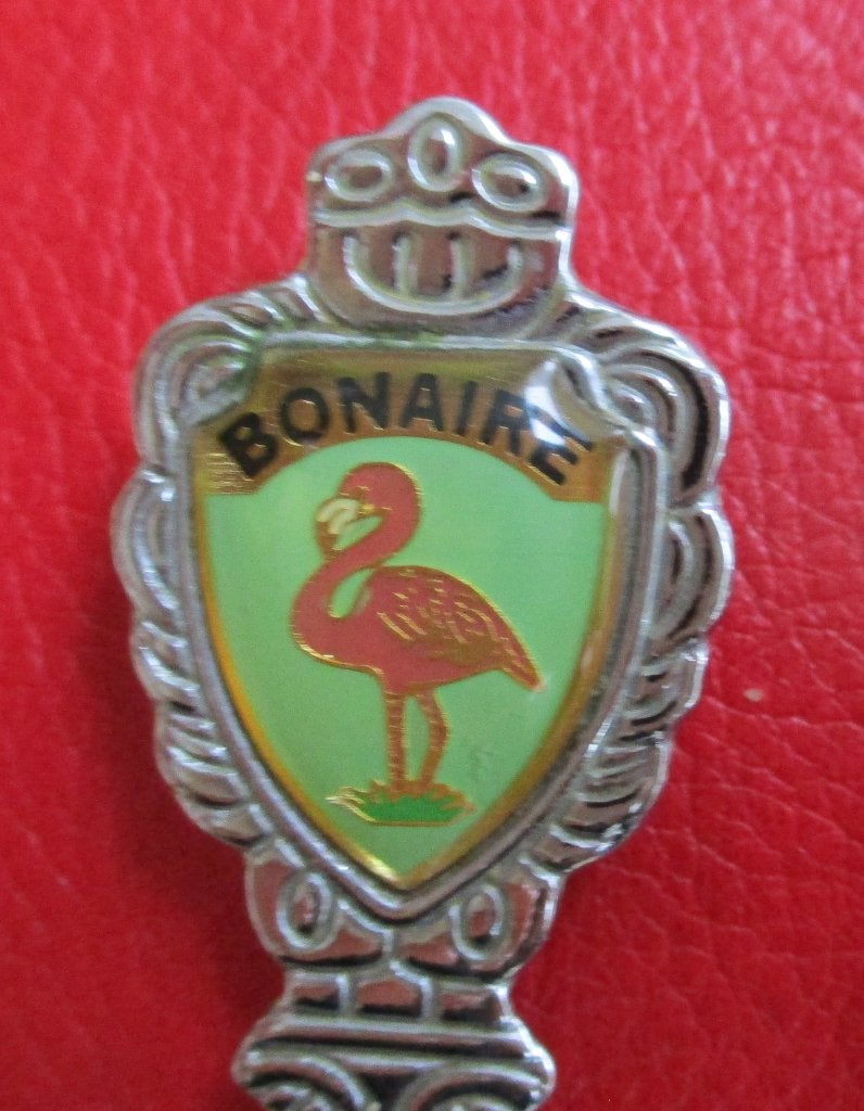 Souvenirlepeltje Bonaire flamingo vogel lepeltje, Ophalen of Verzenden, Metaal, Bestek