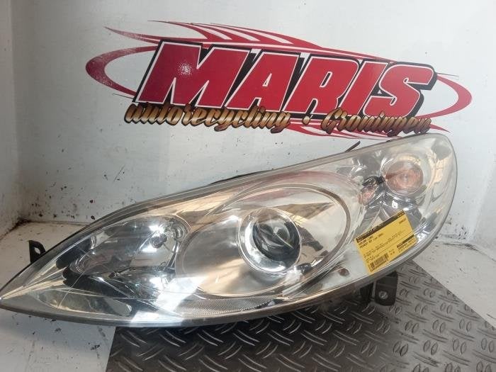 Koplamp links van een Peugeot 407, Gebruikt, -, -, Ophalen of Verzenden