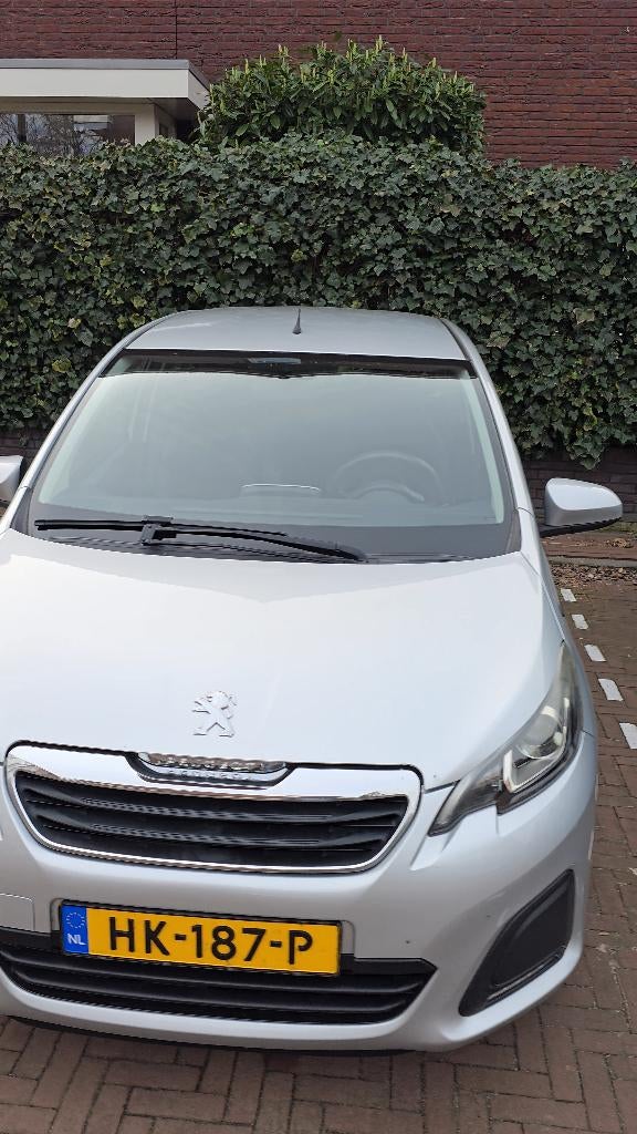 Peugeot 108 1.0 12V E-vti 51KW 5DR 2014 Grijs, Auto's, Voorwielaandrijving, Stof, 4 stoelen, Handgeschakeld
