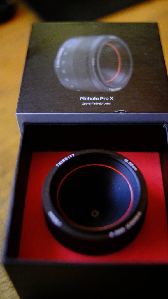 Thingyfy Pinhole Pro X 18-36mm lens (Sony NEX), Ophalen of Verzenden, Zo goed als nieuw, Beschermhoes/tas, Overige merken