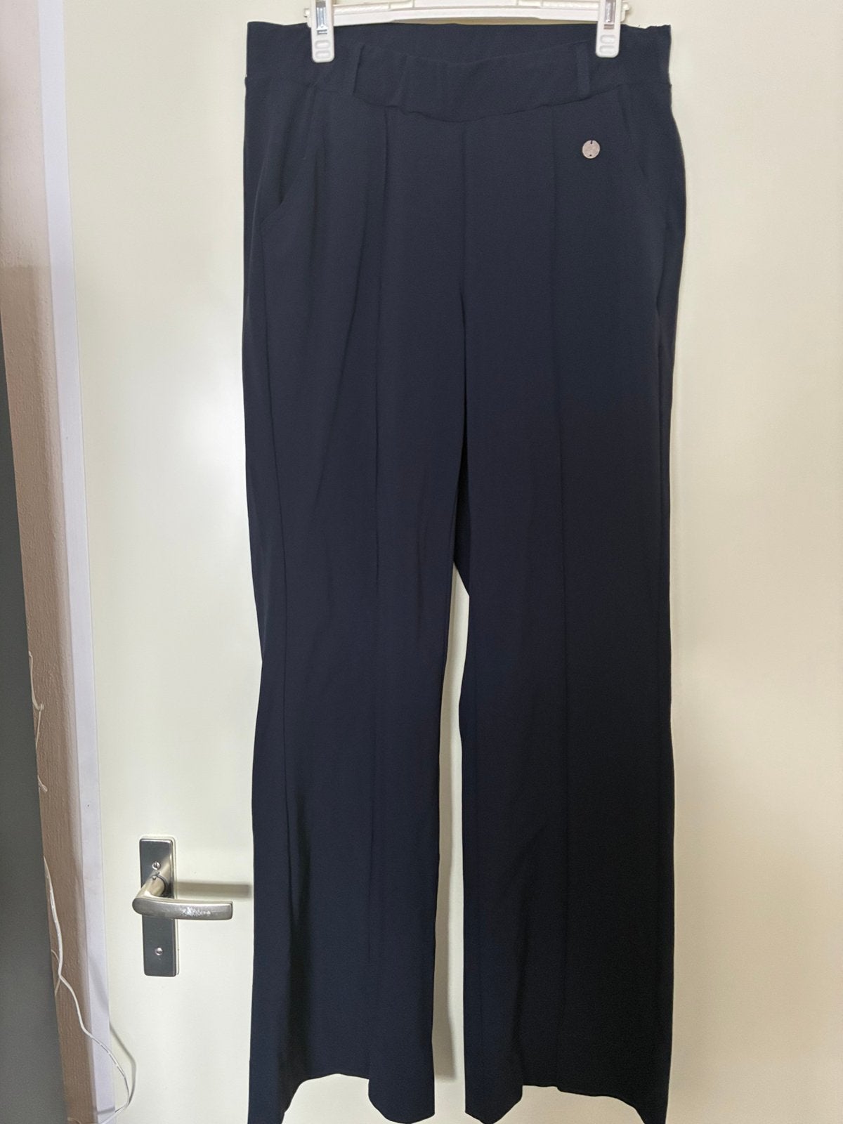 Nieuwe travelbroek Triple Nine maat M, Kleding | Dames, Broeken en Pantalons, Maat 38/40 (M), Blauw, Nieuw, Ophalen of Verzenden
