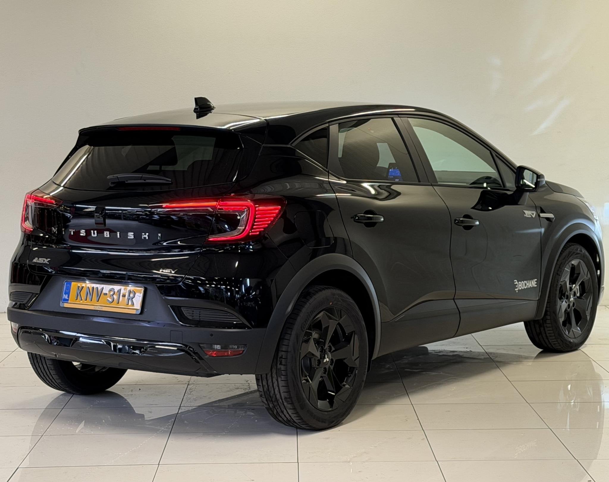 Mitsubishi ASX 1.8 HEV 160 AT Black Edition | DEMO | Lichtme, Stof, 4 cilinders, Met garantie (alle), Origineel Nederlands