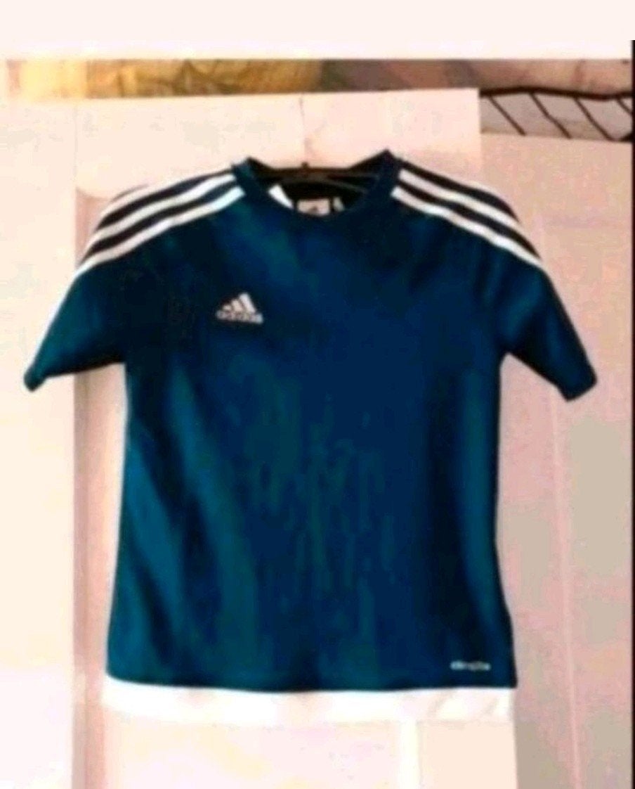 Adidas blauw t-shirt maat 140, Kinderen en Baby's, Kinderkleding | Maat 140, Adidas, Jongen of Meisje, Ophalen of Verzenden, Zo goed als nieuw