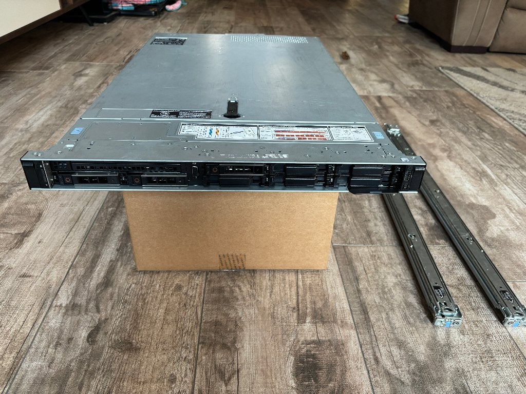 Dell Poweredge R640 2xXeon Silver 4110 64Gb 3x800Gb SSD, Computers en Software, Ophalen, 2,4Tb, Gebruikt, 2 tot 3 Ghz