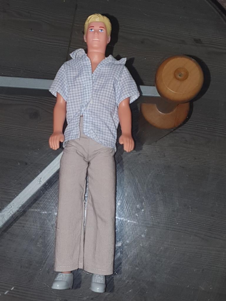 Ken van barbie geen echte, Ophalen of Verzenden, Pop
