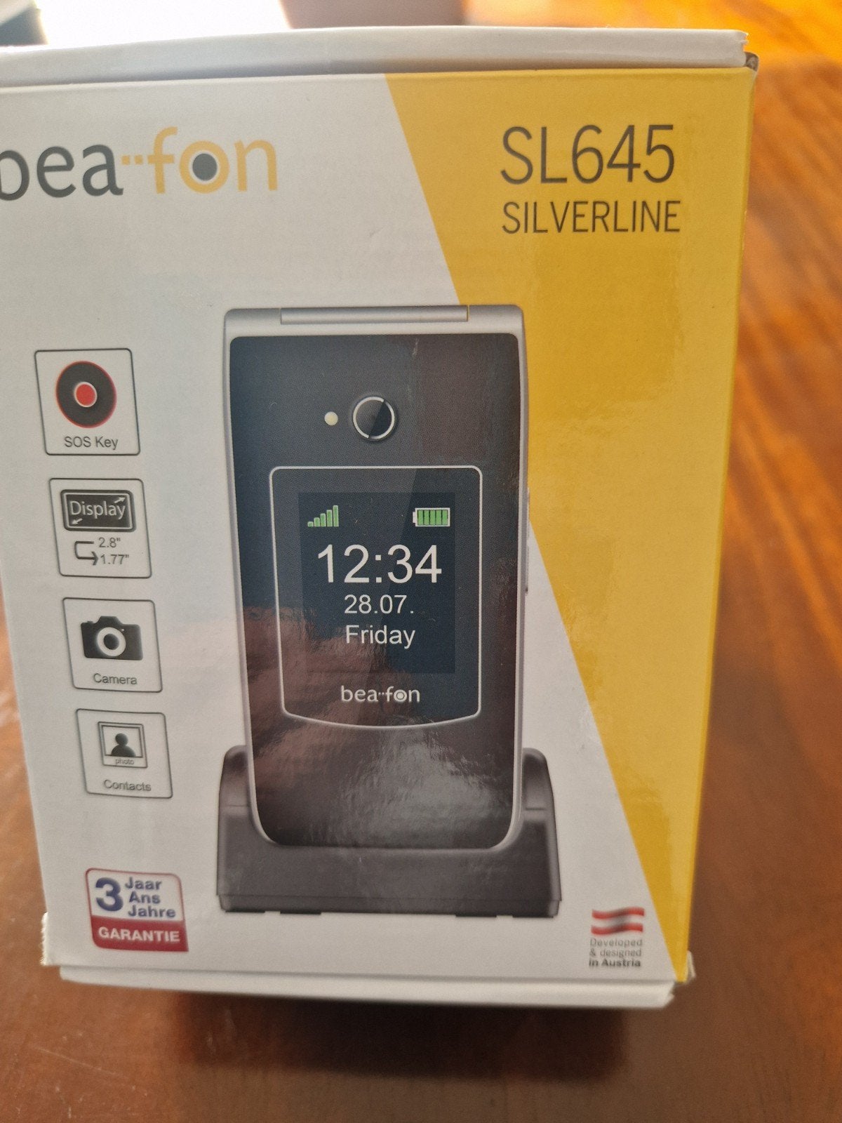 Bea-fon SL645 Silverline Klaptelefoon met SOS-toets, Nieuw, Inklapmodel, Ophalen of Verzenden, Minder dan 3 megapixel
