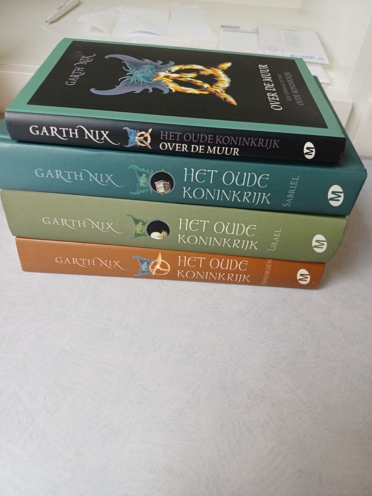 Het oude koninkrijk, Ophalen of Verzenden, Gelezen, Garth Nix