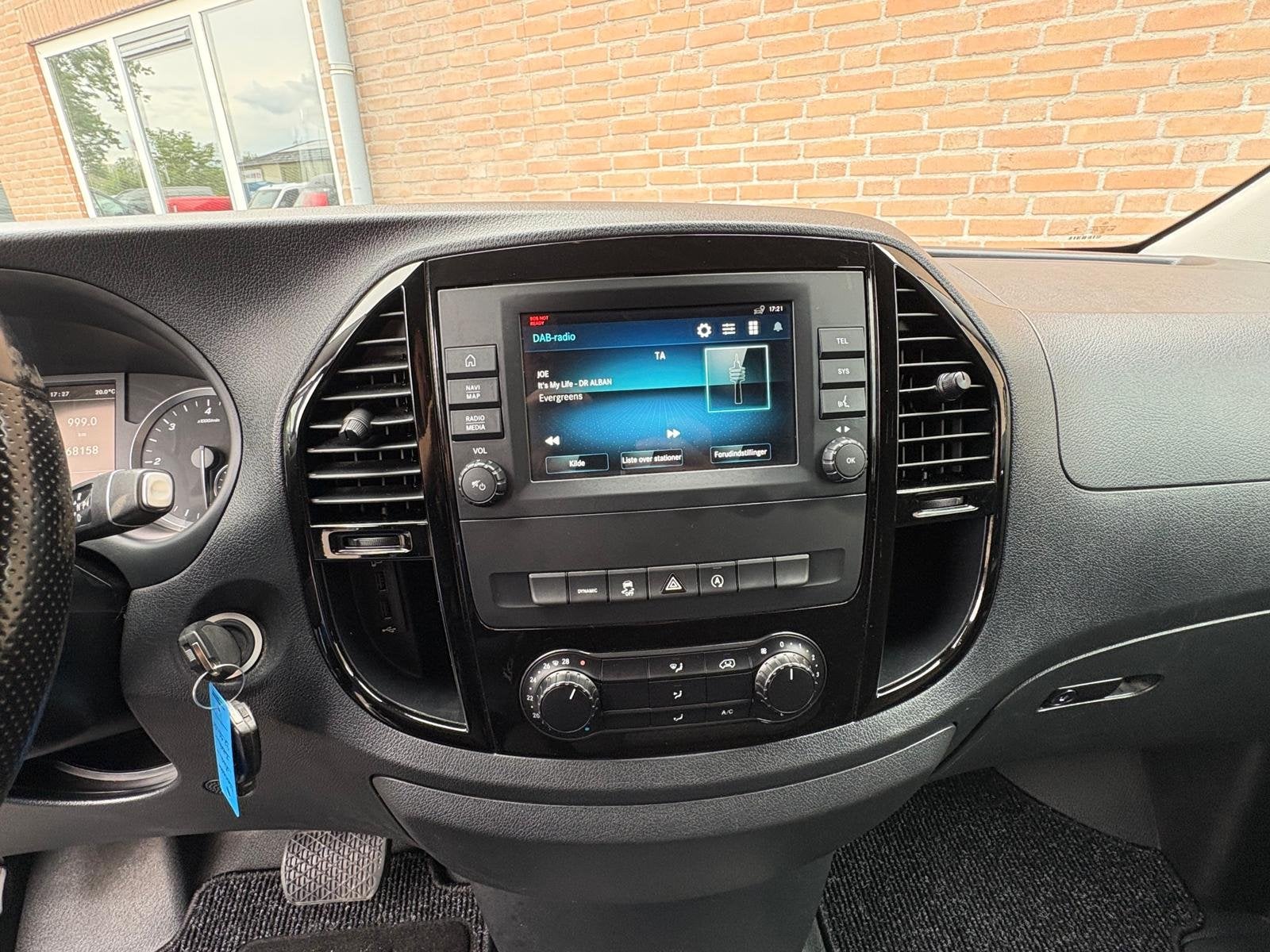 Foto 22 van Mercedes-Benz Vito 114CDI 136PK Lang 9G-Tronic / Carplay / D