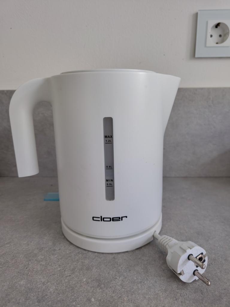 Witte waterkoker, merk Cloer. zgan, 1 tot 2 liter, Ophalen of Verzenden, Zo goed als nieuw