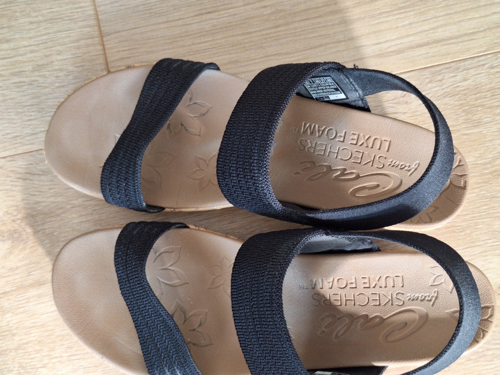 skechers sandalen, Kleding | Dames, Schoenen, Ophalen, Zo goed als nieuw, Zwart, Sandalen of Muiltjes