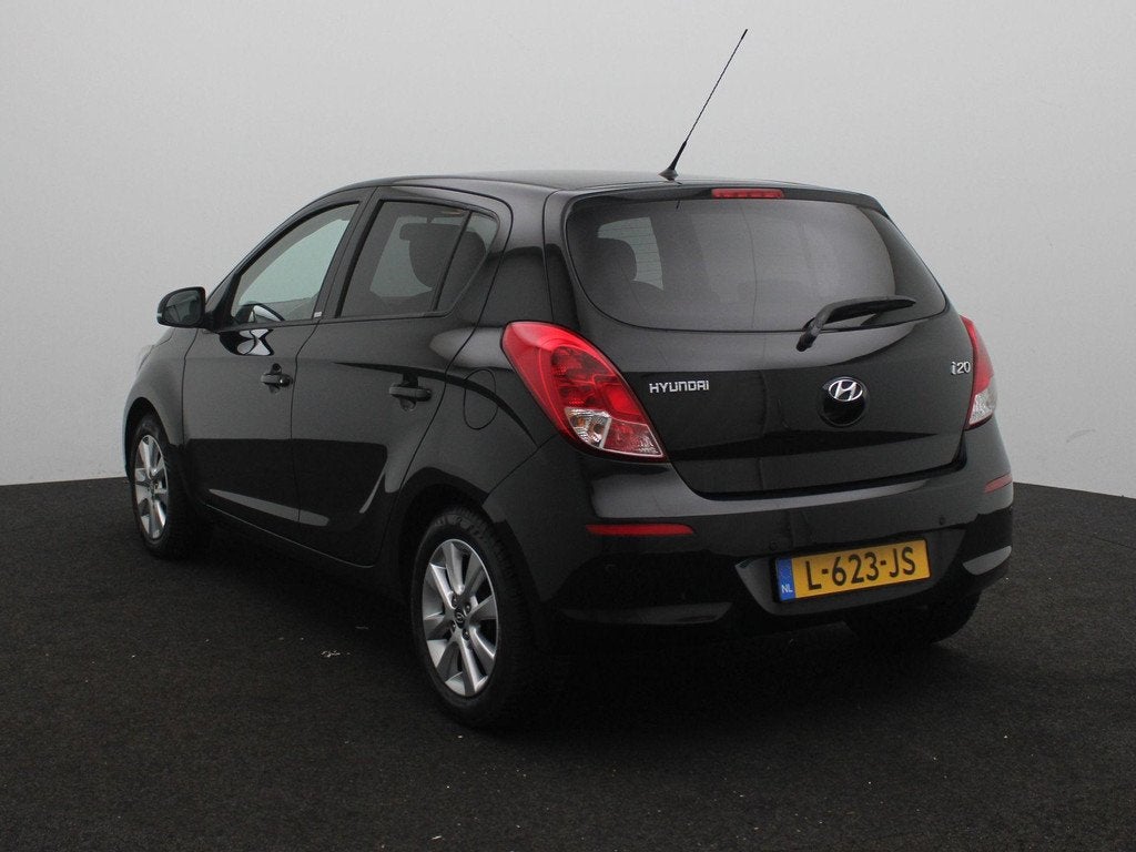 Hyundai i20 1.4i i-Motion | Airconditioning | Cruise Control, 4 cilinders, Zwart, LED verlichting, Geïmporteerd