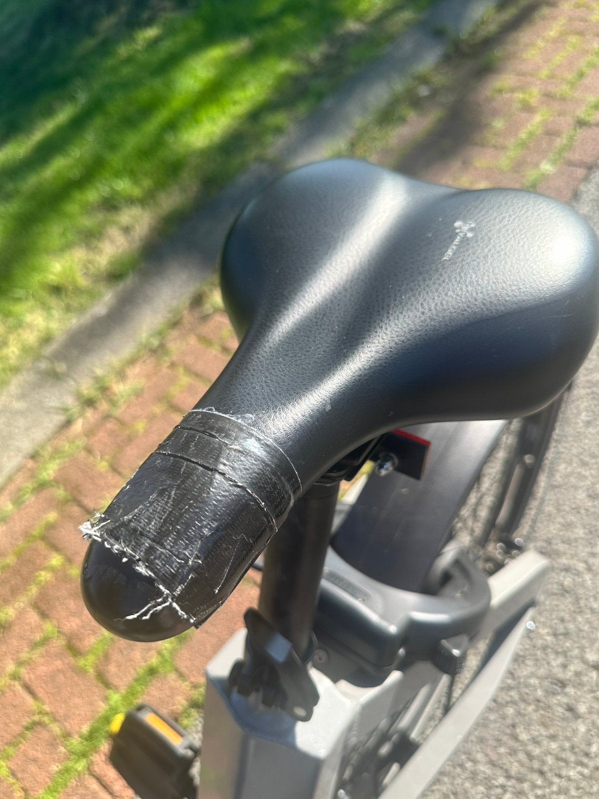 Foto 17 van Lovens Explorer S65 | Regenhuif + Maxi-Cosi + Melia stoeltje