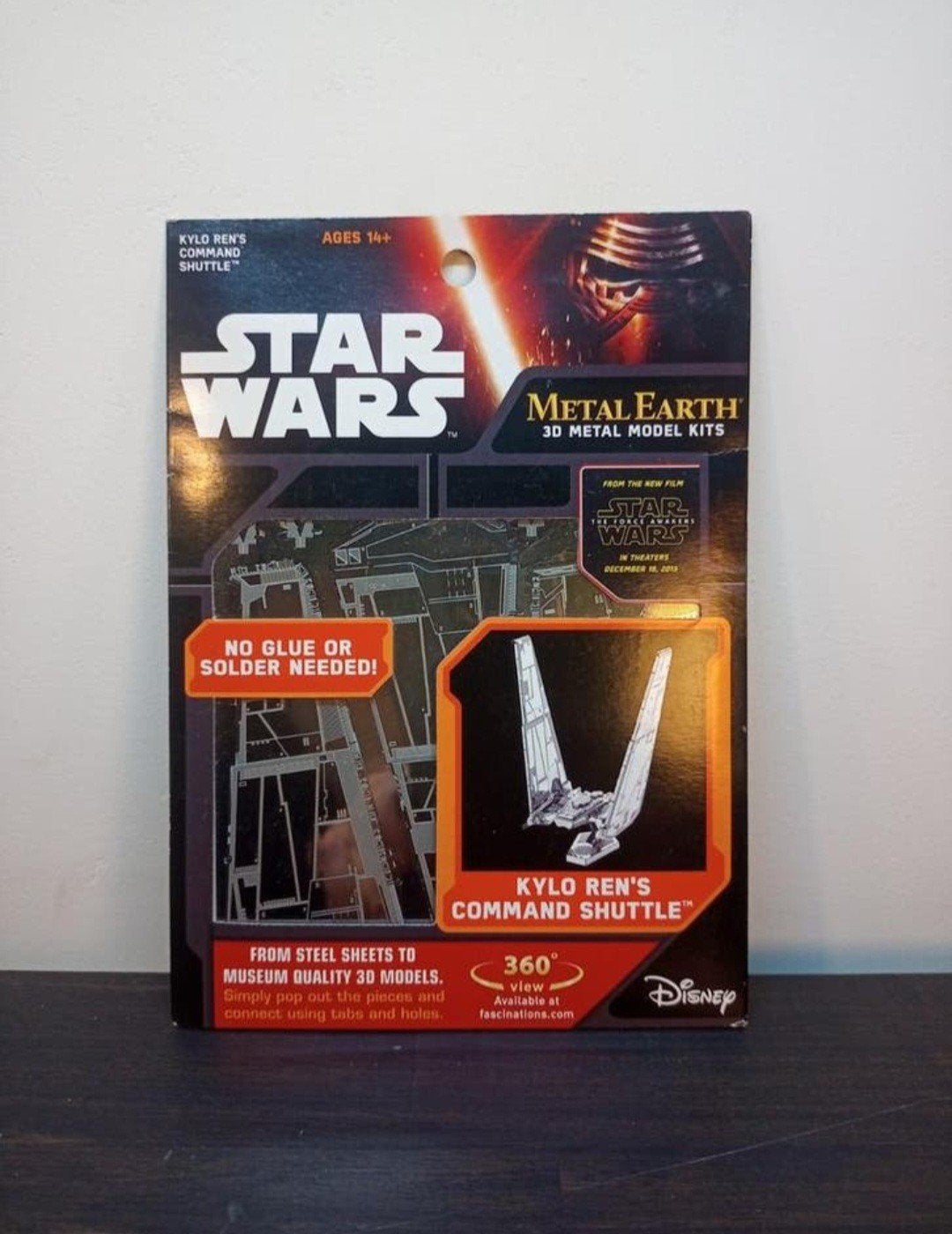 Star Wars - Kylo Ren's Command Shuttle, Metal Earth Model., Ophalen of Verzenden, Nieuw, Overige typen