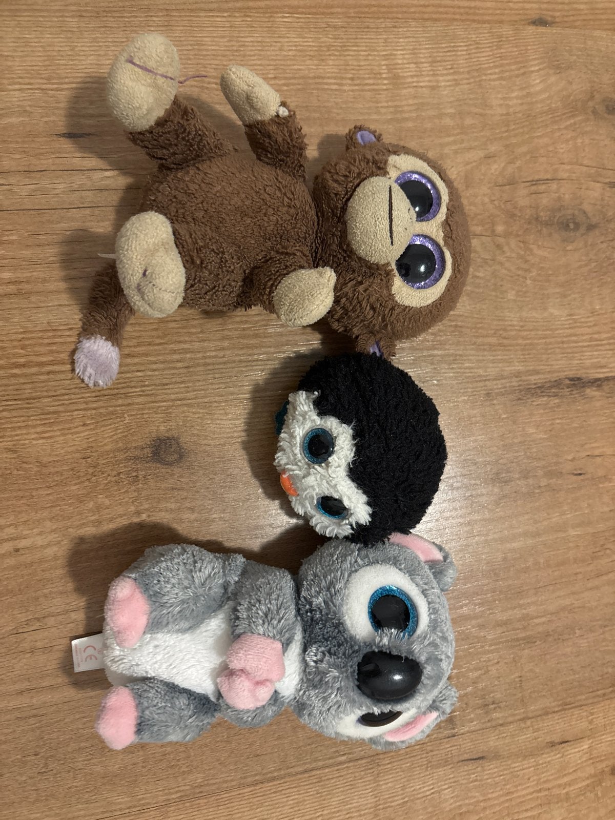 Leuke knuffels: aap, pinguïn en koala, Gebruikt, Ophalen of Verzenden, Klein (minder dan 20 cm), Bruin