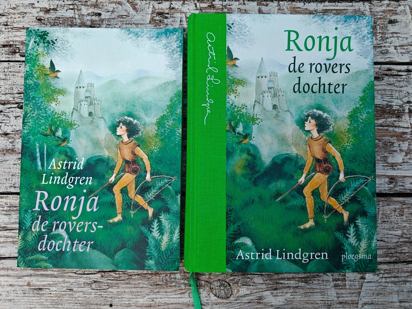 2 X Ronja de rovers-dochter., Boeken, Fantasy, Ophalen of Verzenden