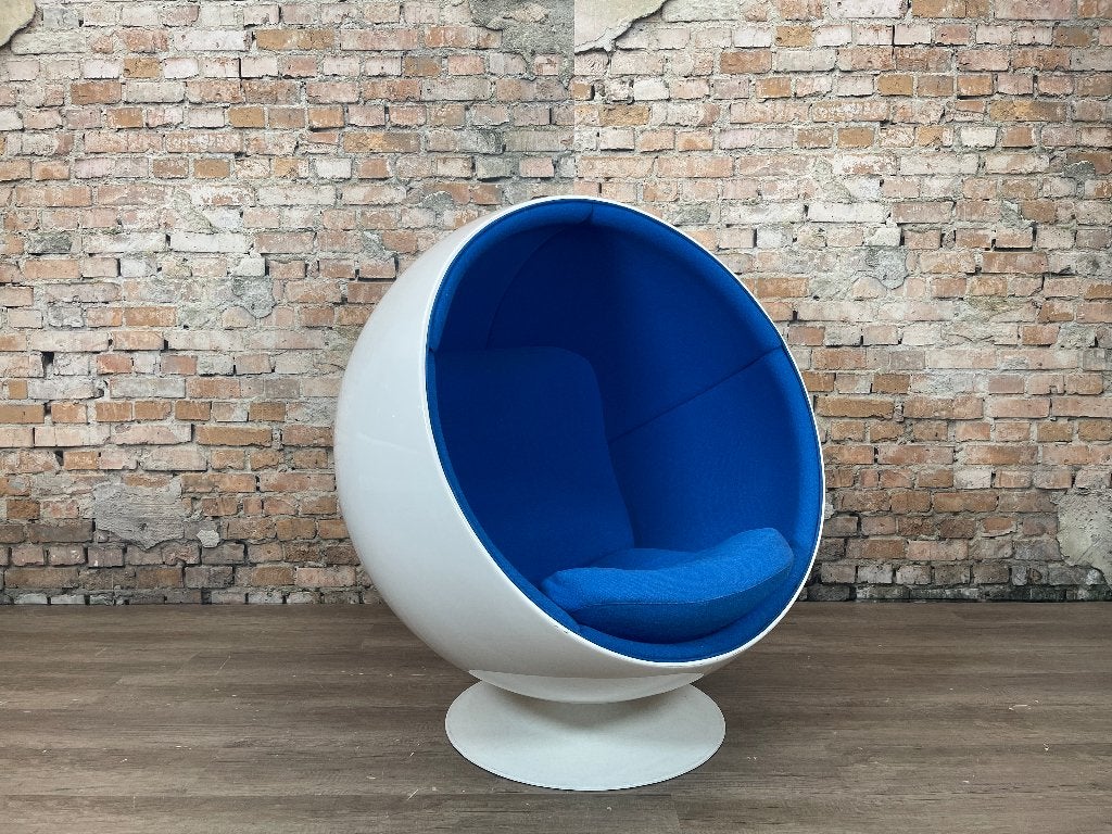 Eero Aarnio Originals Ball Chair – Felblauw | Eero Aarnio, Ophalen, Design, Overige materialen, 75 tot 100 cm