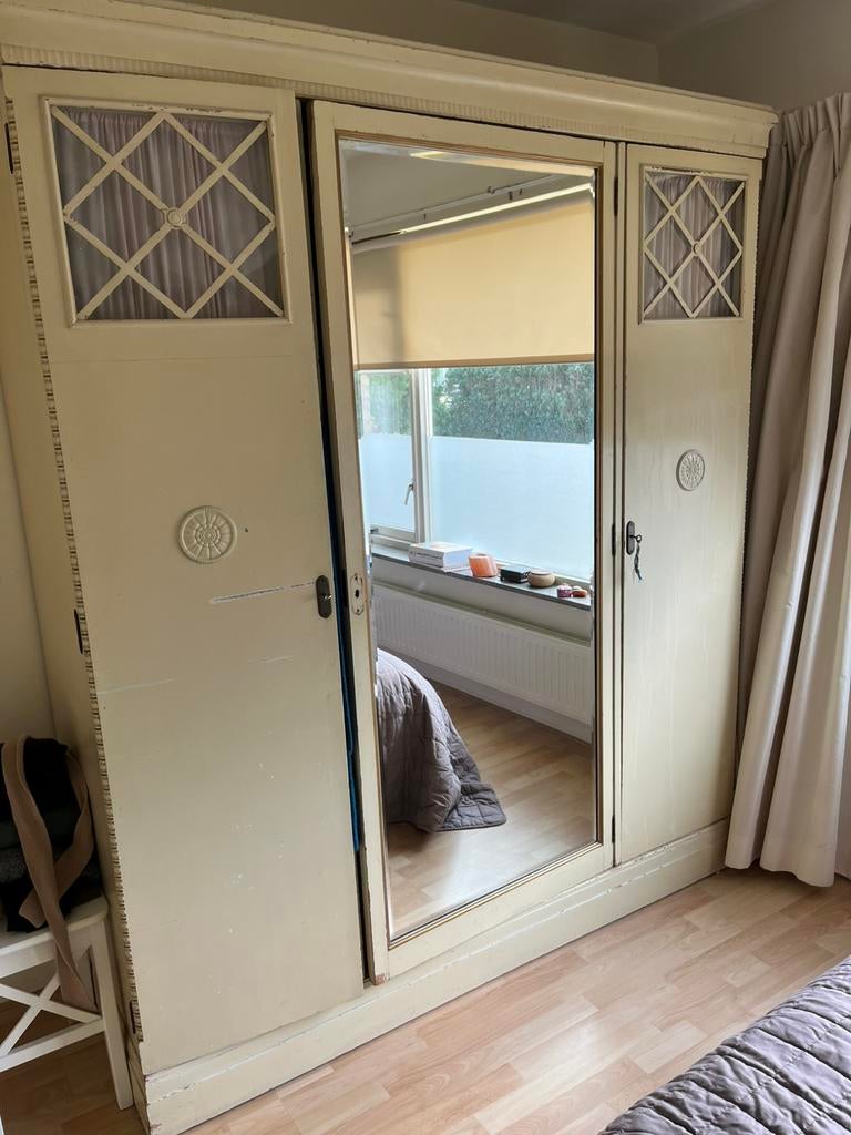Massief houten unieke kledingkast met spiegel, Huis en Inrichting, Ophalen, Zo goed als nieuw, 50 tot 75 cm, 200 cm of meer