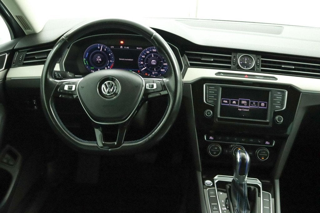 Volkswagen Passat Variant 1.4 TSI GTE Airco Cruise Standkach, Gebruikt, Euro 6, 59 km/l, Automatische klimaatregeling