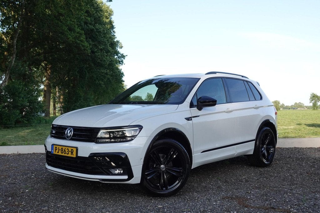 Volkswagen Tiguan 1.4 TSI 4Motion R-line PANO TREKHAAK, Automaat, 15 km/l, Gebruikt, Euro 6