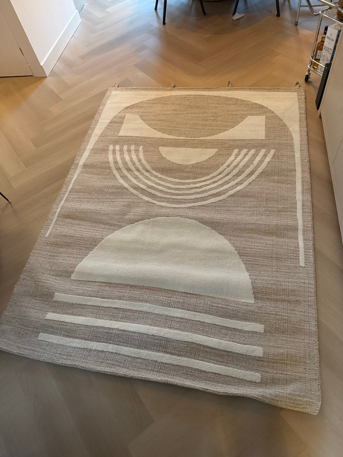 Groot Beige/Wit Wandkleed 230x170cm met Lussen, Huis en Inrichting, Ophalen, Zo goed als nieuw, Beige, Textiel