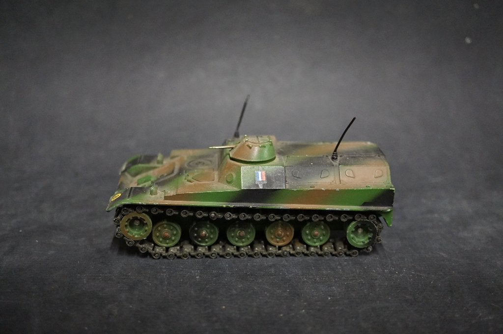 Solido AMX 13T tank in camo kleur - 1/50 - TOP, Ophalen of Verzenden, Zo goed als nieuw, Overige typen, Overige merken