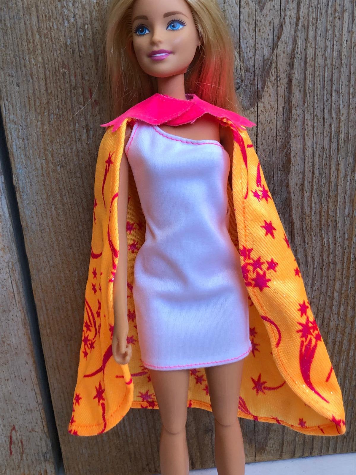 Oranje roze cape voor Barbie, Ophalen of Verzenden, Zo goed als nieuw, Barbie