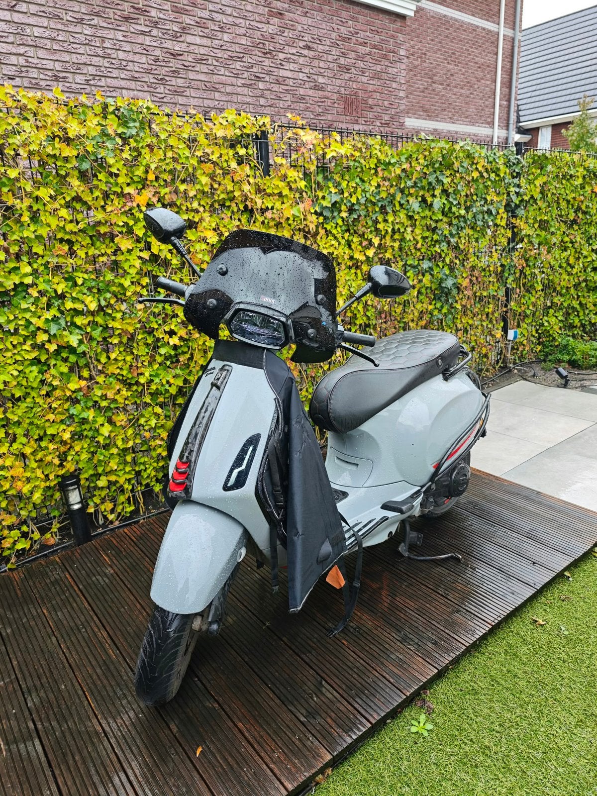 Vespa sprint 2021 80cc, Ophalen, Zo goed als nieuw, Benzine