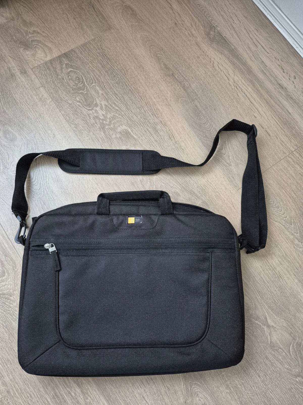Laptoptas 42x33 cm - Zwart met schouderband, Computers en Software, Ophalen, Overige typen, Nieuw, Handvat