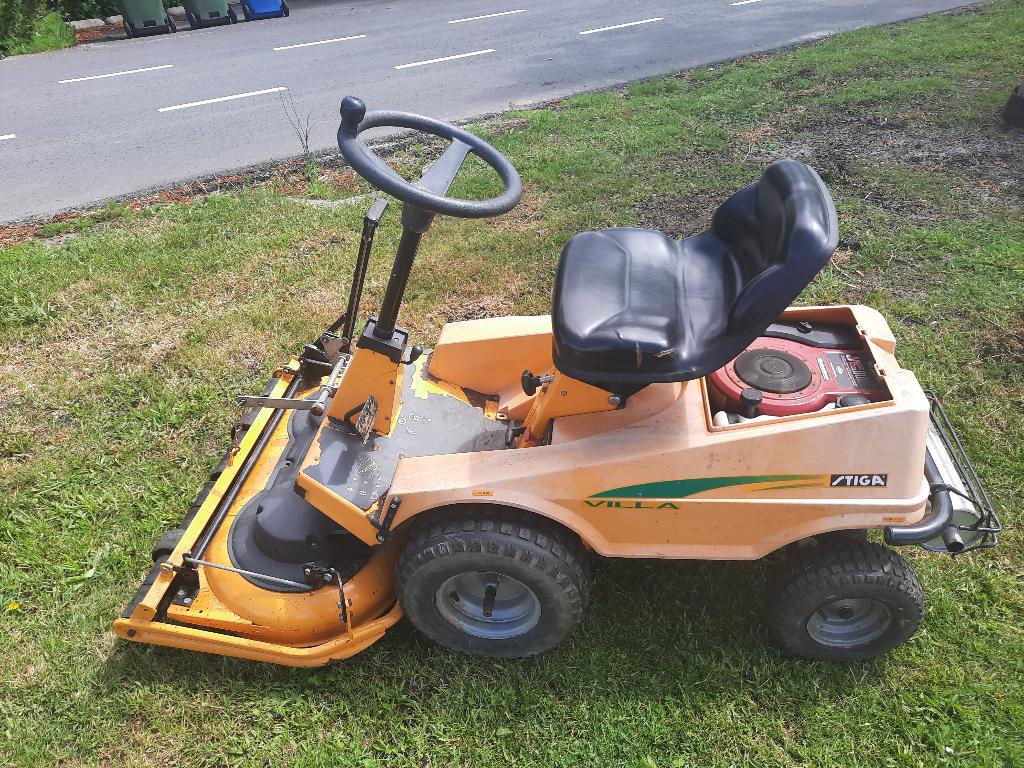 Stiga villa zitmaaier, Tuin en Terras, Zitmaaiers, Ophalen, Gebruikt, Versnellingen