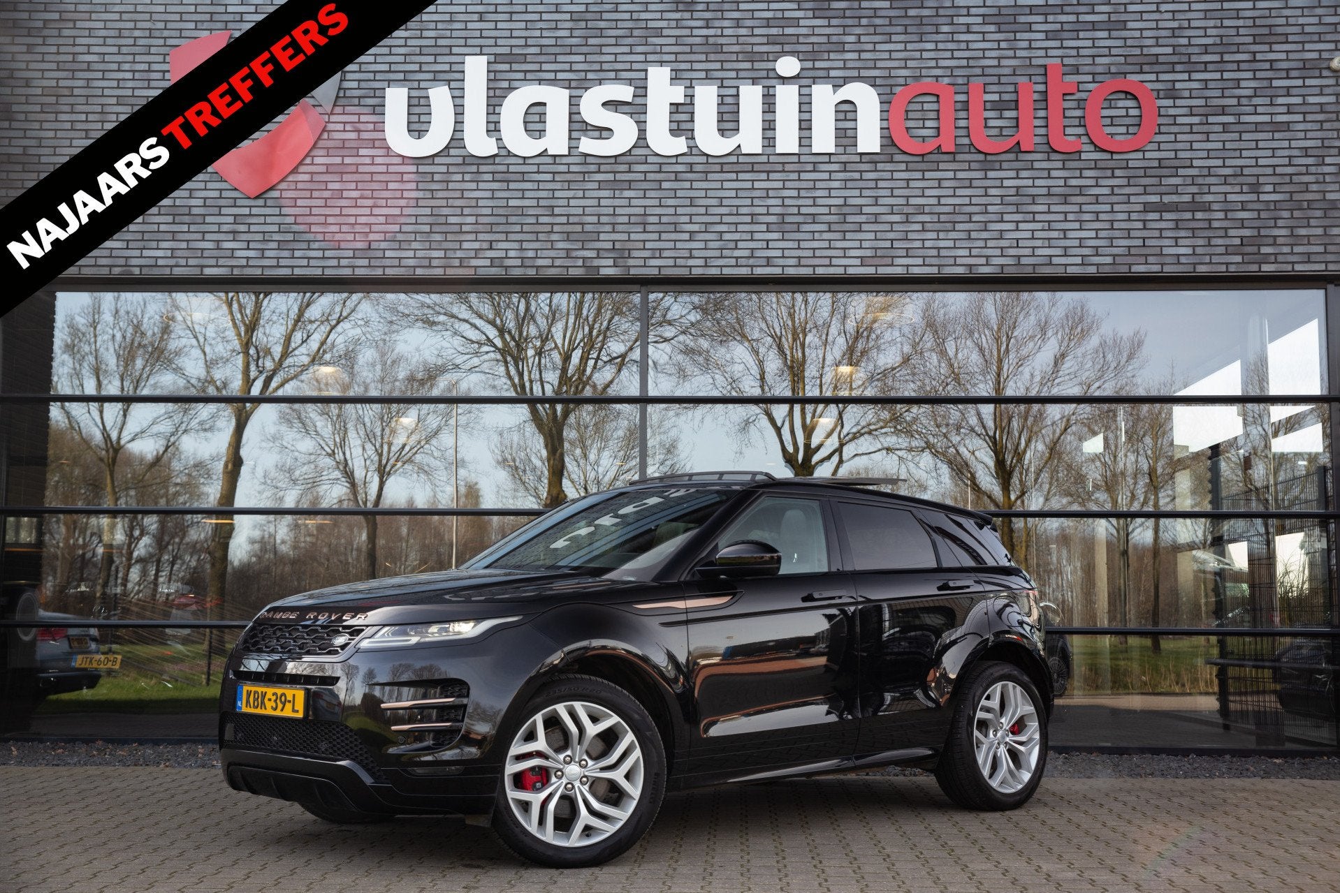 Land Rover Range Rover Evoque 1.5 P300e AWD R-Dynamic HSE Au, 309 pk, Zwart, Vierwielaandrijving, Hybride Elektrisch/Benzine