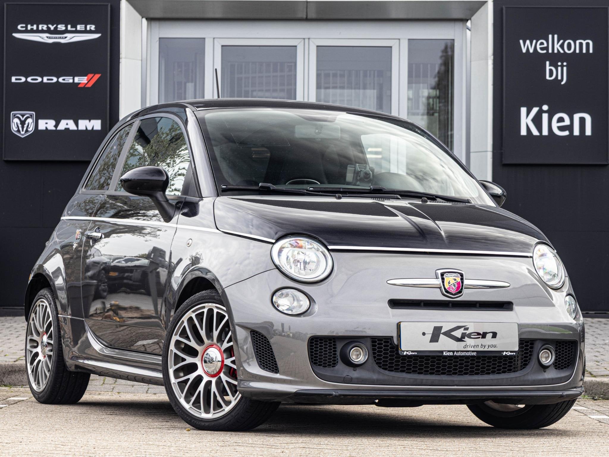 Abarth 500 1.4 T-Jet Abarth Elaborabile | Leder | Navi | Aut, Auto's, Stof, Euro 6, 4 cilinders, Bedrijf